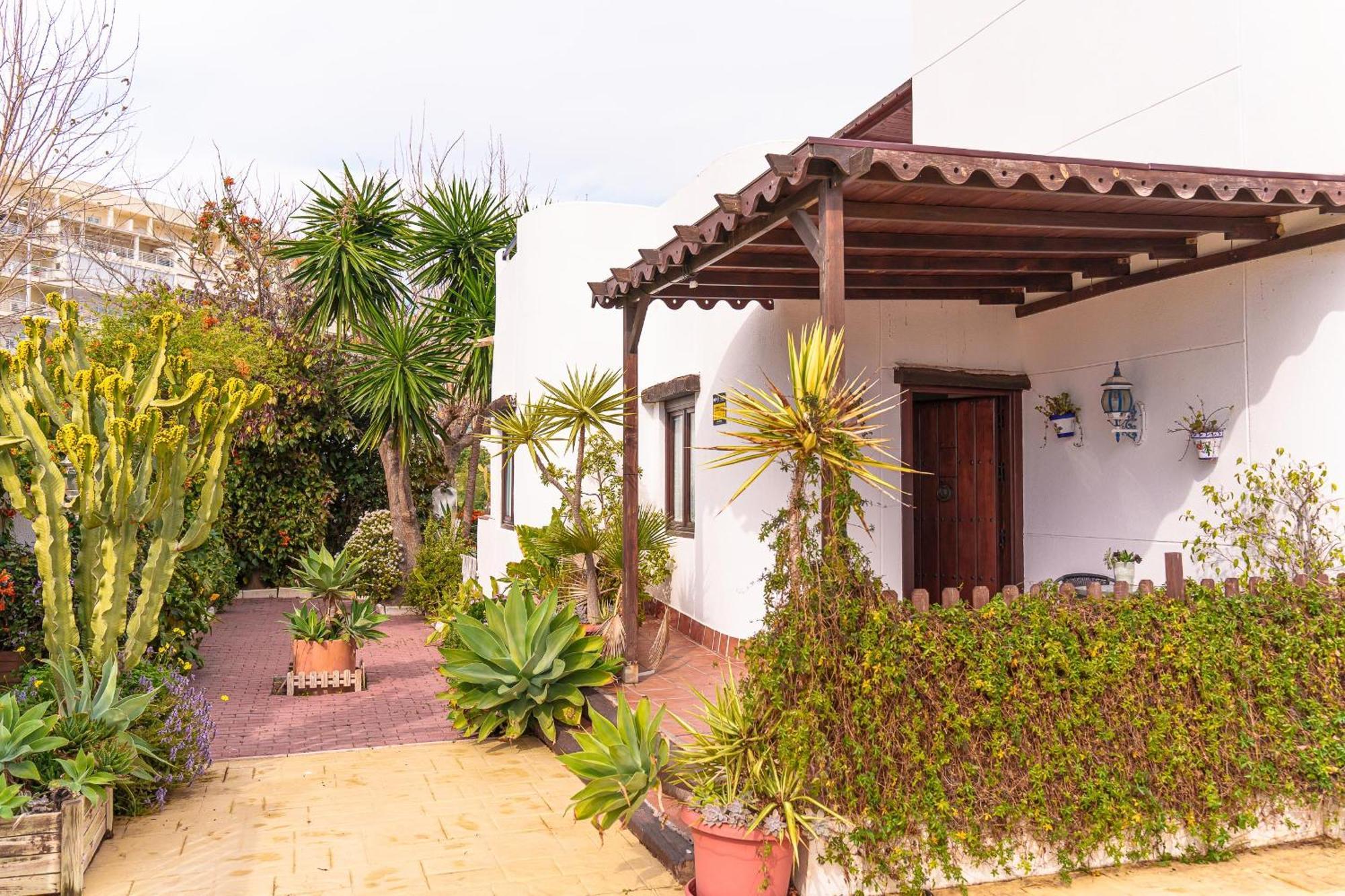 Villa Ibicenca Love เบนัลมาเดนา ภายนอก รูปภาพ