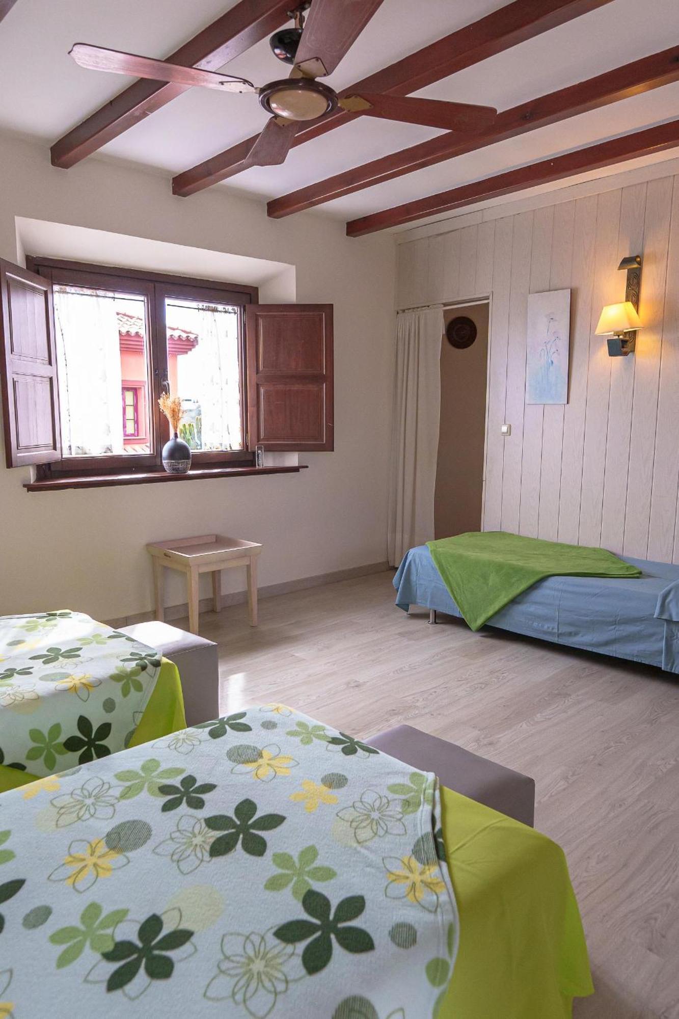 Villa Ibicenca Love เบนัลมาเดนา ภายนอก รูปภาพ